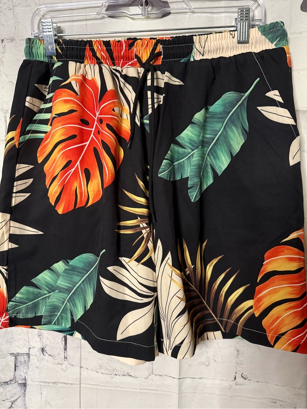 Men’s swim shorts